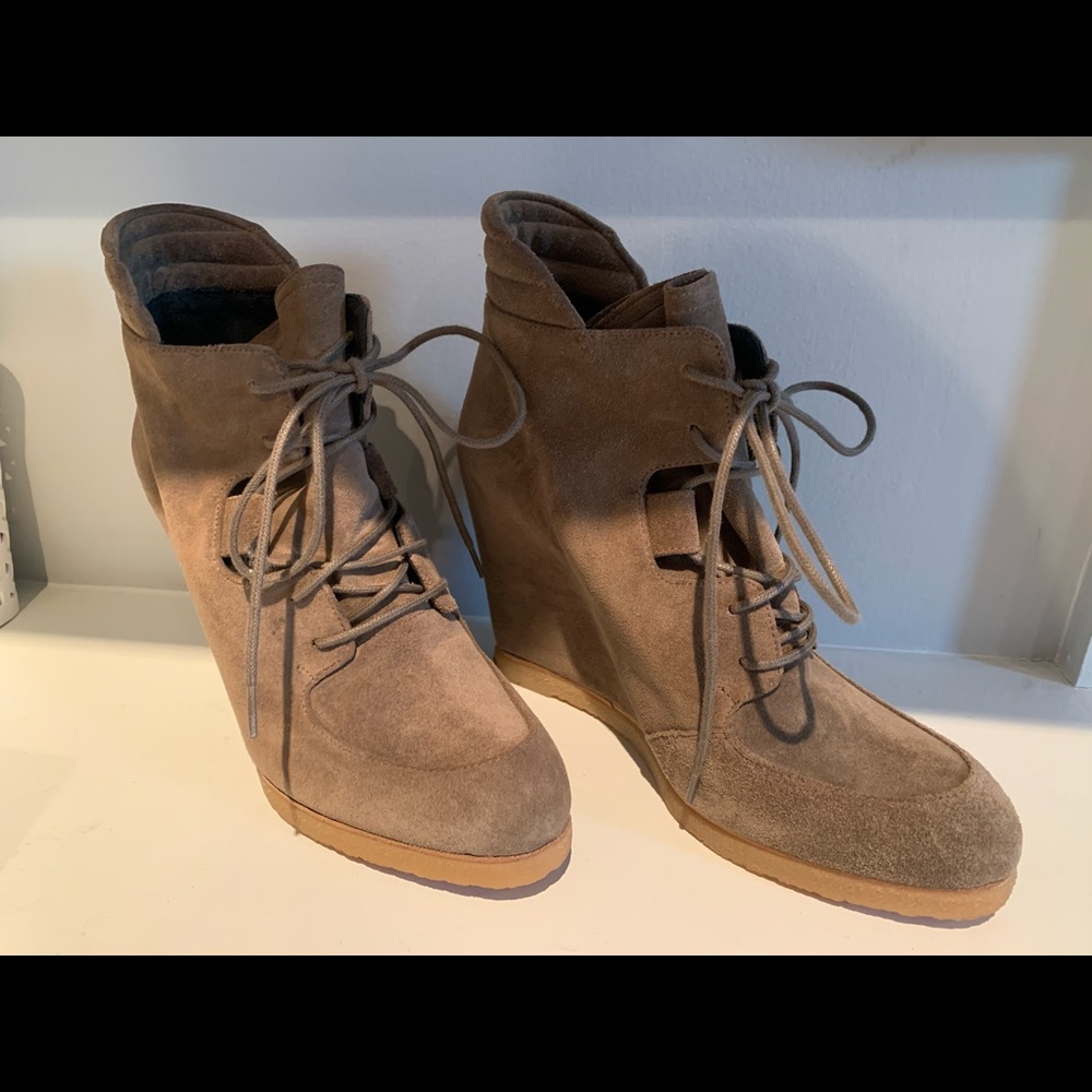 Stuart Weitzman suede shoe boots